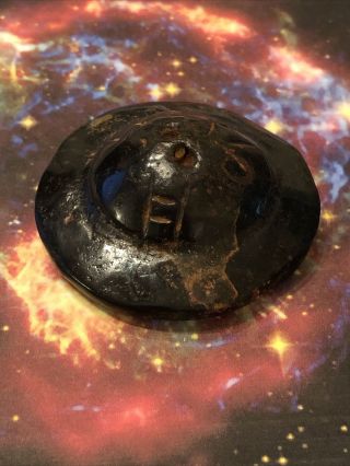 Antique Stone Alien Ufo Flying Saucer / Extraterrestrial Et Pendant