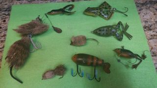 Group Of 8 Old Fishing Lures - 3 Mouse With Hair 4 Soft Body Frog And 1 Wood
