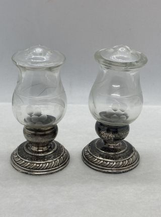 Vintage Quaker Hurricane Etched Glass Sterling Silver Salt & Pepper Shakers