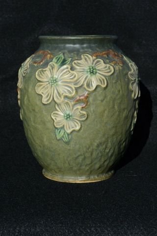 Antique Ca 1916 Roseville Textured Dogwood Pattern Vase 7 1/2 Inches Tall