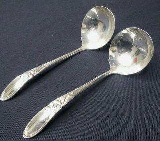 2 X Gravy Ladle 7 " 1/4 Oneida Community White Orchid Vintage Silver Plated