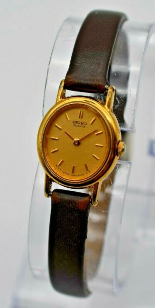 Women ' s Vintage SEIKO Gold Tone Dress Watch,  Brown Leather Band Quartz IN00 - 5K39 2