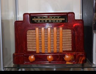 Rare Art Deco Addison Catalin Radio In Red