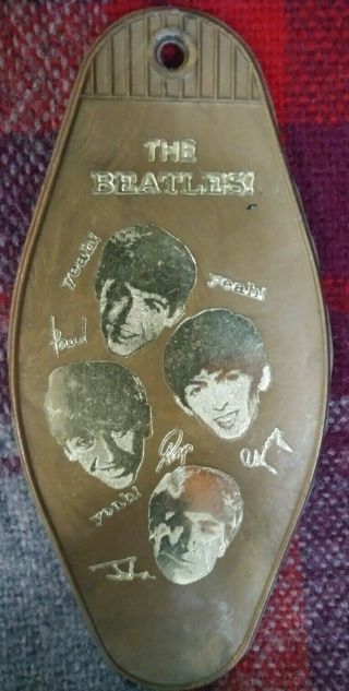 Rare Vintage 1960s The Beatles Yeah Yeah Yeah Hotel Key Chain Fob Gold