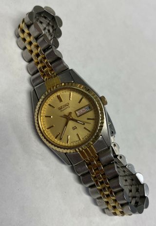 Women’s Seiko 3e23 - 0a69 Gold And Silver Toned Day Date Watch Battery