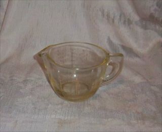Vintage Glasbake 1 Pint 2 Cup Yellow Glass Measuring Pitcher Rare
