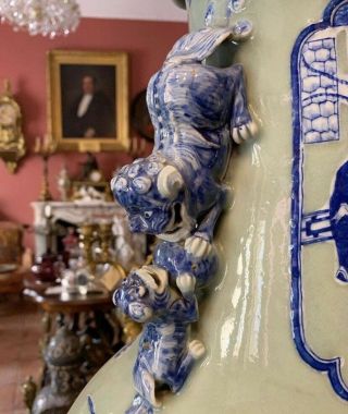 Extremely Fine And Rare Large Blue Chinese Vase Porcelain Circa 18th 5