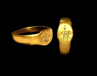 Ancient Roman Solid Gold Ring With Fortuna.  Rare