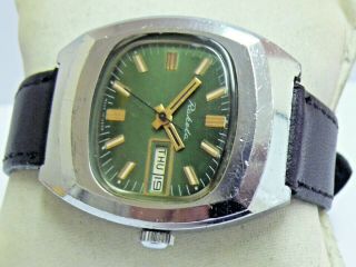 Vintage USSR Men ' s Wristwatch RAKETA 19 Jewels,  Day/Date 2628H.  1970 ' s 3