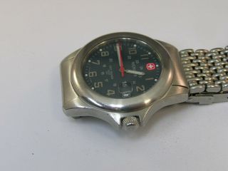 Wenger Swiss Army Watch w/ Date & Band 095.  0467 2