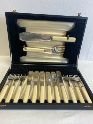 Vintage Harrison And Fisher Silver Plated Fish Cutlery Set Boxed Epns 12 Piece