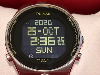 Seiko Pulsar Pq2051 Digital Chronograph Watch 100m
