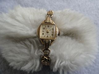 Vintage Swiss Made Zila 17 Jewels Wind Up Ladies Watch With Stretch Band - Issue