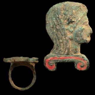 Ancient Roman Bronze Coloured Enamelled Bust Finger Ring - 200 - 400 Ad (19)
