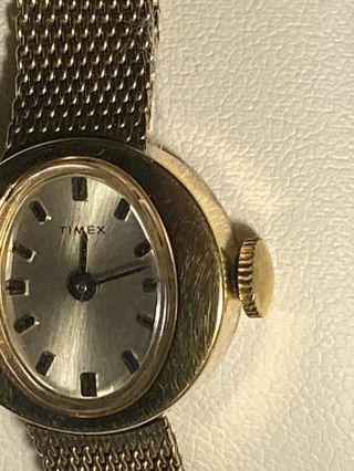Vintage Timex Ladies Women’s Mechanical Wind Up Wrist Watch Oval Great