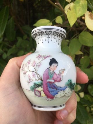20th Century Antique Chinese Porcelain Vase Republic Period Seal Mark Signed