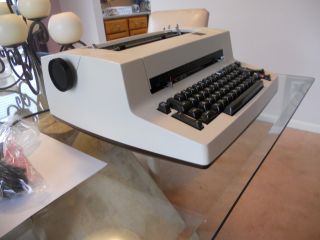 IBM Selectric typewriter Reconditioned to spec.  Commercial - grade.  Rare find 4