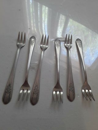 Wm Rogers Mfg.  Co.  Extra Plate Rogers Cocktail Oyster Forks Of 6