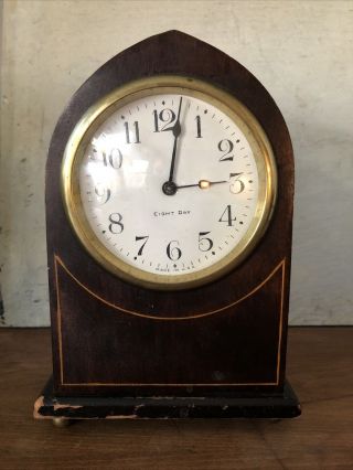 Antique Eight Day Beehive Mantel Clock Runs W.  M.  L.  Gilbert Clock Co.