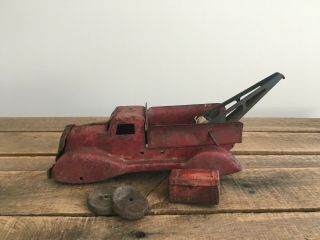 Antique 1930s/1940s Rusty Red Metal Toy Tow Truck With Wood Wheels And Toolbox