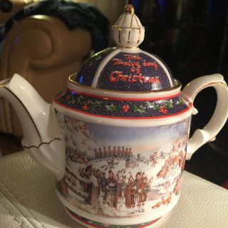 Rare Vintage Sadler Porcelain Twelve Days Of Christmas Teapot Holiday