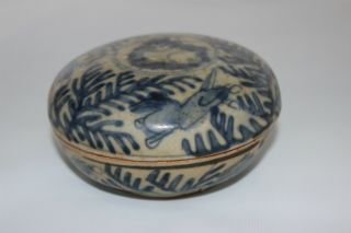 Swatow Chinese Porcelain 16th Century Blue White Horses Rabbit Ming Pottery Box