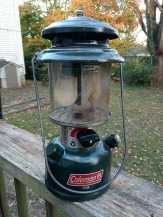 Vintage Coleman Adjustable Dual Mantle Lantern 288A700 w/ case needs pump seal 3