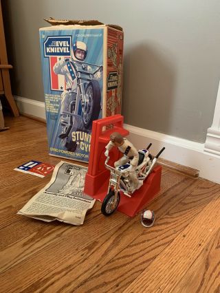 Vintage 1973 Evel Knievel Stunt Cycle 1st Edition - Complete/works - W/cane - Rare