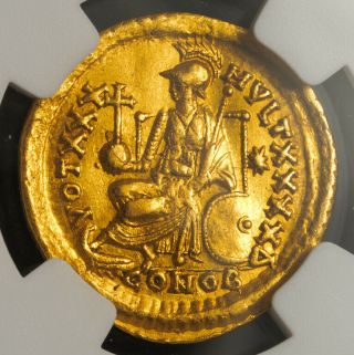 450,  Eastern Roman Empire,  Theodosius II.  Rare Gold Solidus Coin.  NGC Choice XF 2