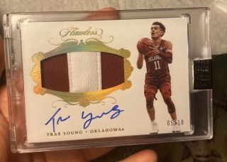 2018 - 19 Flawless Collegiate Trae Young Gold Rookie 2 - colors Patch Auto 5/10 Rare 3
