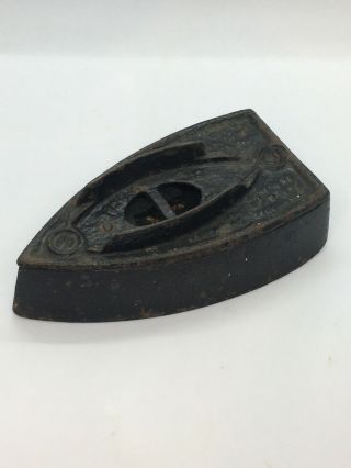 Vintage Sad Iron No Handle 4 Pounds 10 Ounces.  Antique Item