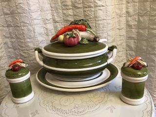 6 Pc.  Arnart Garden Harvest Vegetable Soup Tureen,  Ladle,  Platter & Salt/pepper