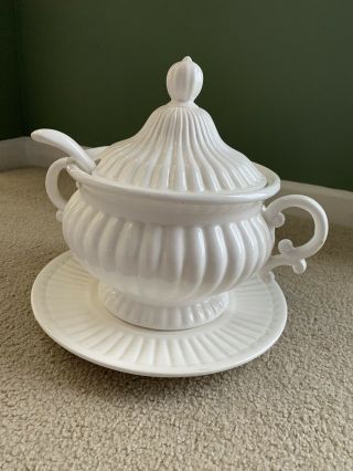Vintage Farmhouse White Ceramic Soup Tureen W/ Spill Plate And Ladle