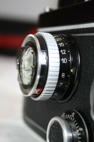 RARE - EX - Vintage Rolleiflex 2.  8 E TLR camera & Carl Zeis 80/2.  8 Planar & Case 5