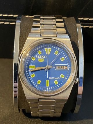 Sieko 5 7090 - 3070 F Watch - Spares/ Repair -