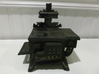 Antique Vtg Queen Miniature Salesman Sample Cast Iron Stove Toy