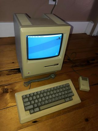 Very Rare Macintosh 128 M0001 128k W/ Keyboard & Mouse & Cover -