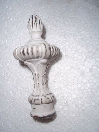Gorgeous Antique White Brass Crown Finial For Lamp Or Light 3 - 1/2 " Tall 1/4 " Hole