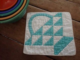 Vintage Green White Basket Table Quilt Or Candle Mat 9 X 9