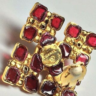 Authentic RARE CHANEL 1970s Vintage Red and Pearl Gripoix Crystal Clip Earrings 2