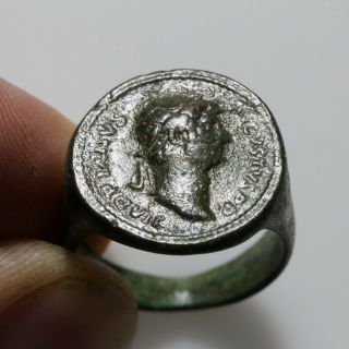 Very Rare Ancient Roman Bronze Ring Depicting Hadrian Bust Circa 100 - 200 Ad