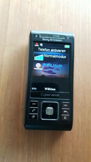 89.  Sony Ericsson C905 Very Rare - For Collectors