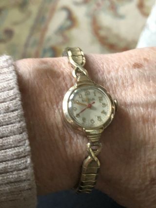 Vintage Bulova Ladies Wrist Watch 17 Jewels Swiss 10k Rolled Gold Plate - Running