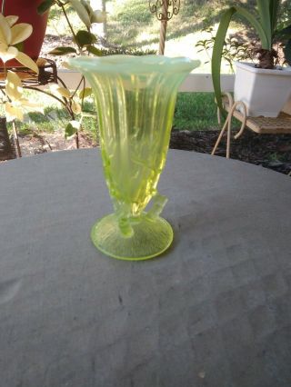 Antique Northwood Tiny Twigs Opalescent Vaseline Uranium Glow Glass Bud Vase