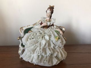 Exquisite Vintage Dresden Lace Figurine On Settee,  Cream Lace & Flowers,  158d