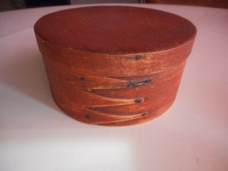 Rare 19th C.  very small Shaker made Banded Box w/Org.  Red Wash Paint.  Pantry Box 2