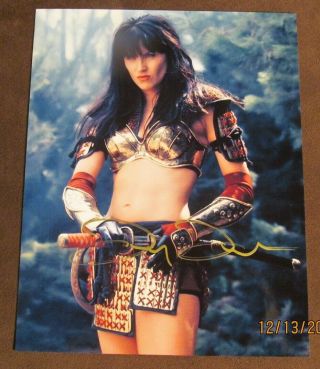 Hand Autographed Signed By; Lucy Lawless Xena Warrior Princess Rare 8x10 Pic