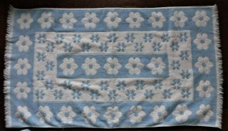 Vintage Lady Pepperell Blue & White Daisy Flower Fringed Bath Towel Cotton