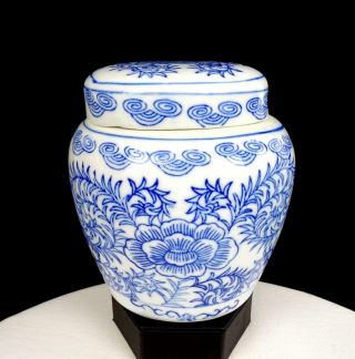 Chinese Porcelain Blue And White Floral Design Oval 5 7/8 " Ginger Jar