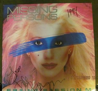Autographed Album Signed By; Dale Bozzio,  Missing Persons Hot Sexy Rare 80 